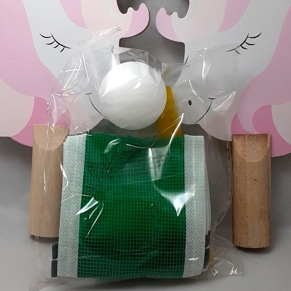 Small Unicorn Ping Pong Set  NIB - Picture 7 of 8